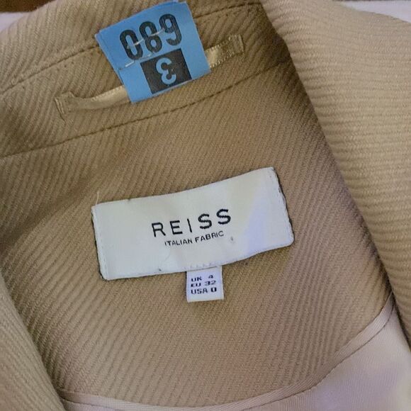🌷 Reiss🌷 Italian Fabric Beige Blazer - Picture 9 of 9